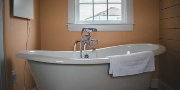 Is Your Bathtub Rusting?