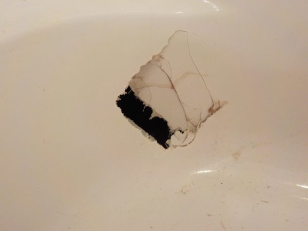 Ed Bathtub Floor Repair Leaking, How Do You Repair A Damaged Bathtub