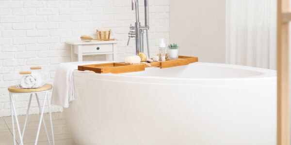 Sustainable Home Trends: How Bathtub Refinishing Aligns with Green Living